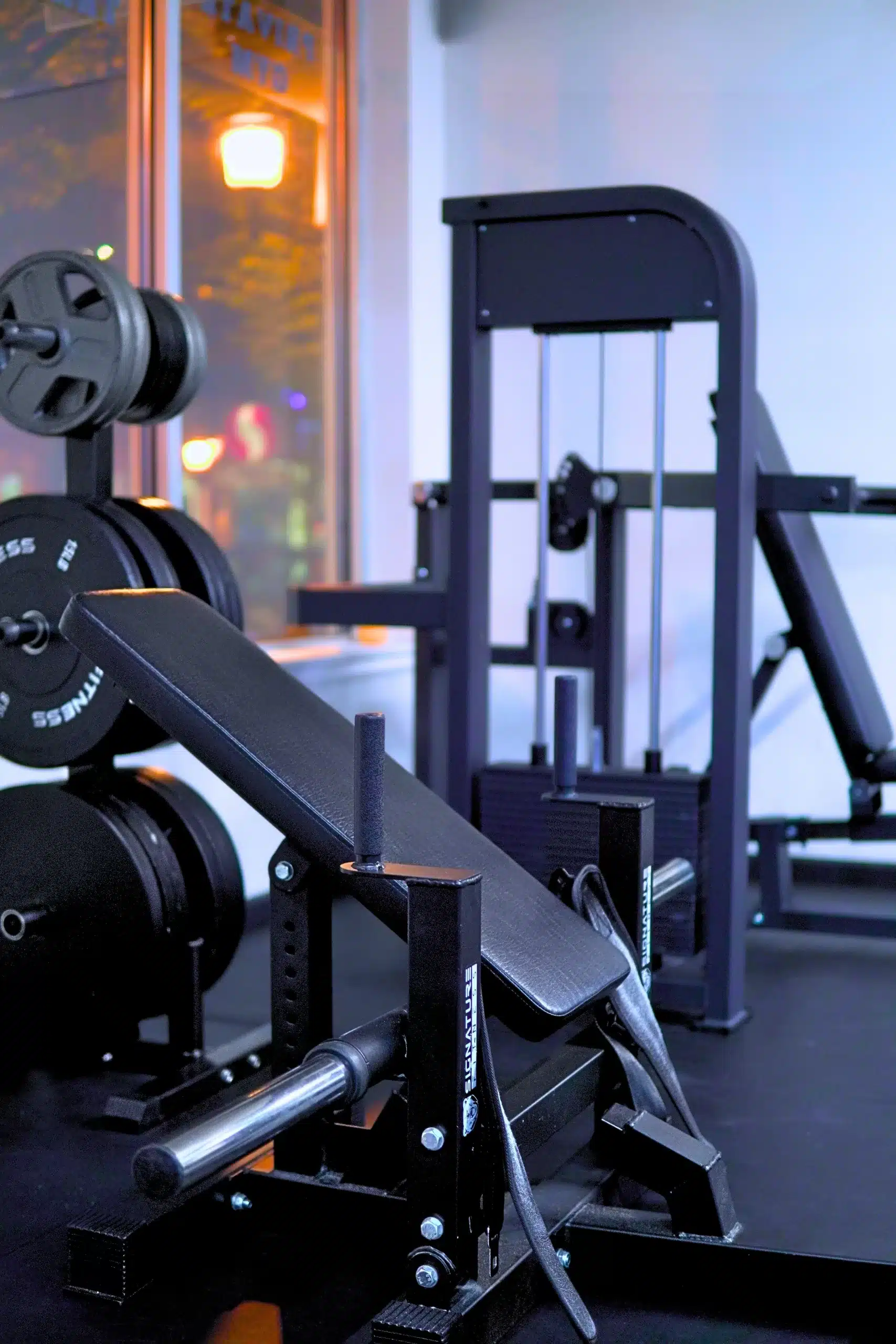 hip thrust w press background